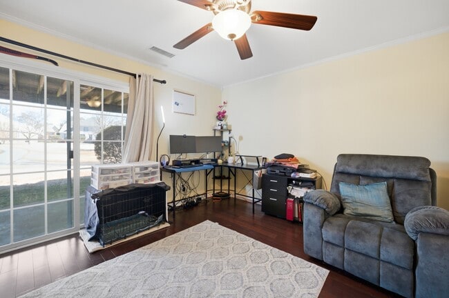 Building Photo - 1005 Bay Breeze Dr