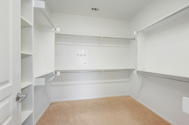 Building Photo - 12418 Cascade Hills