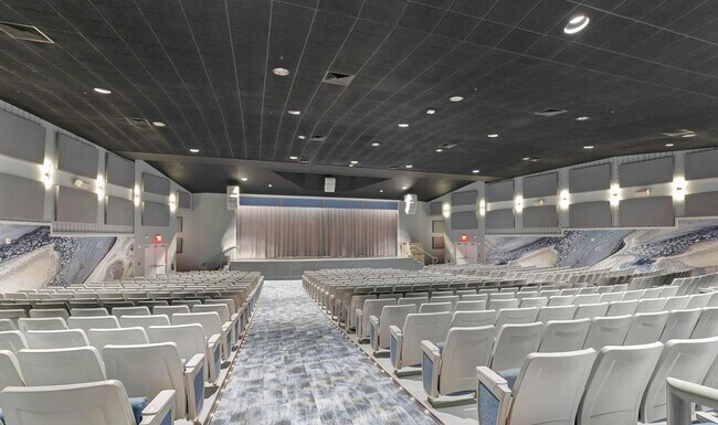 Building Photo - 6165 Sunny Pointe Cir