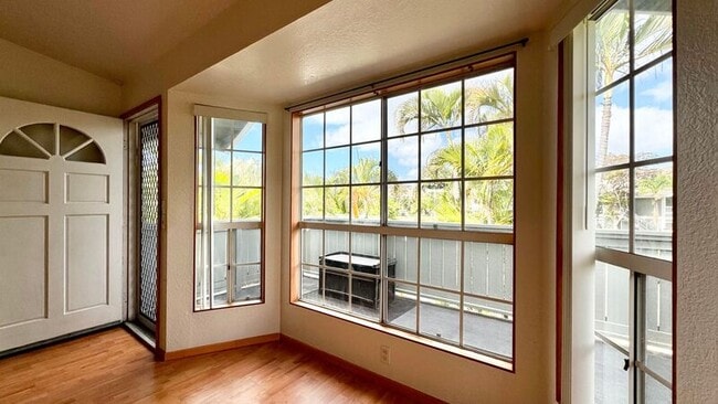 Building Photo - 239 Mananai Pl