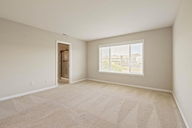 Building Photo - Spacious 4-bdrm/3-bath in North Bethany—Ga...