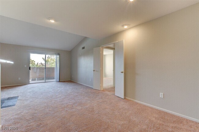 Building Photo - 1150 N Buffalo Dr