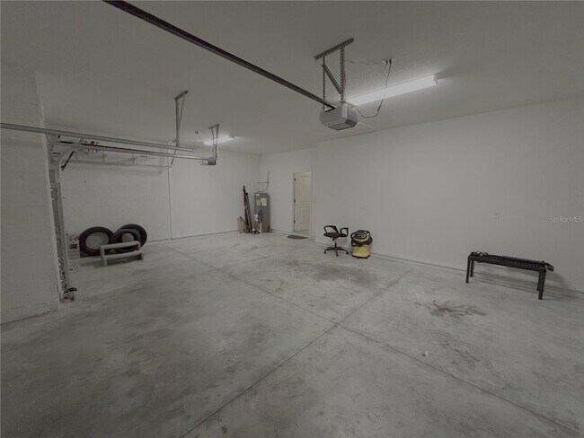 Building Photo - 8288 SW 59th Ave
