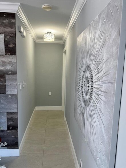 Building Photo - 5510 Bayview Dr