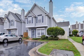Building Photo - Updated Kiln Creek Home