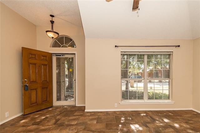 Building Photo - 306 Bardwell Dr