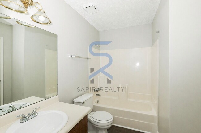 Building Photo - Peaceful 2BR Gem in a Quiet South Atlanta Neighborhood