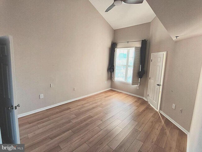 Building Photo - 1641 International Dr