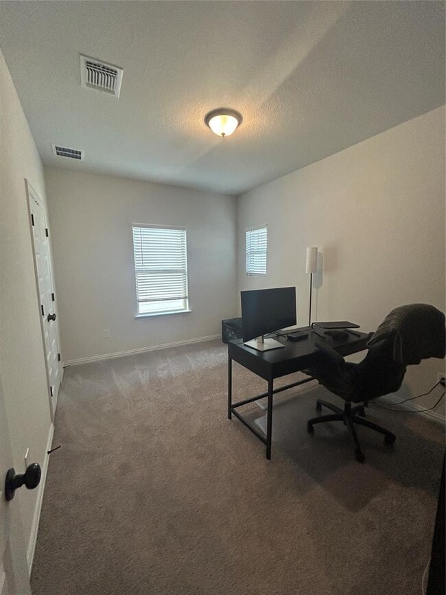 Building Photo - 12906 Stanford Dr
