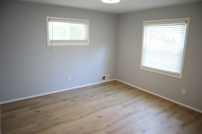 Building Photo - Lovely Single Family Home in Rockville