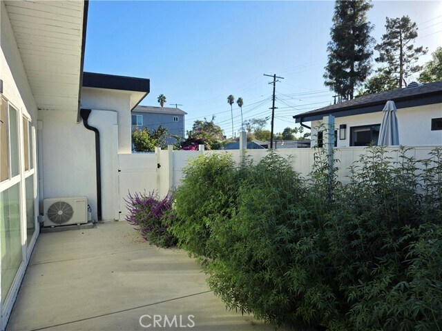 Building Photo - 6423 Wilbur Ave