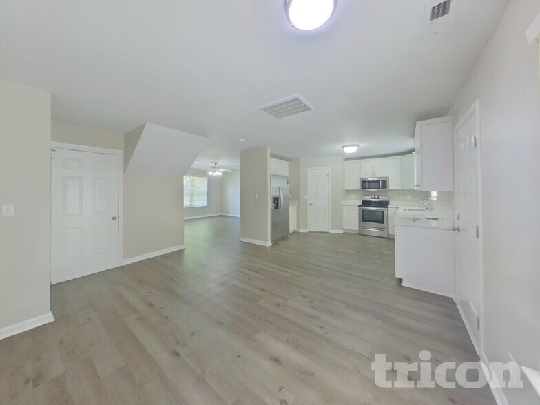 Building Photo - 296 Waxberry Ct