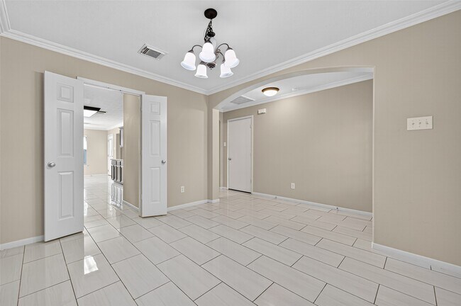 Building Photo - 24823 Cobble Canyon Ln