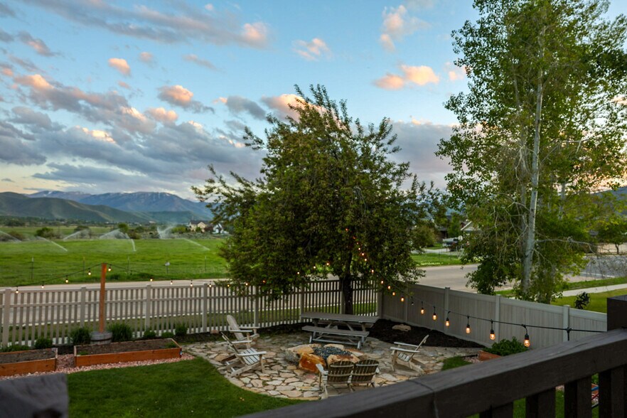 Building Photo - 284 S 550 E