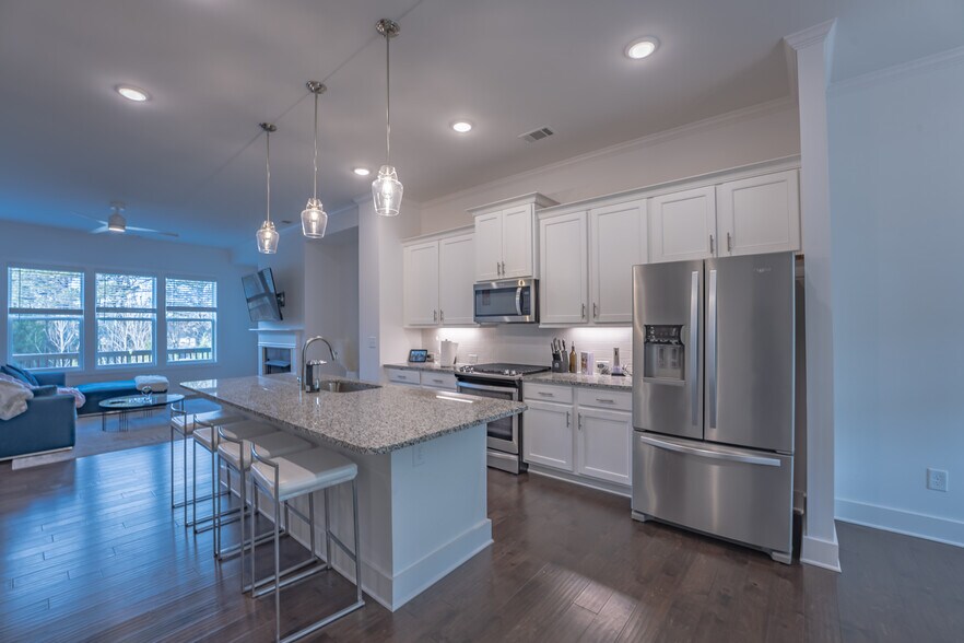 Primary Photo - 2146 Colvin Ct NW
