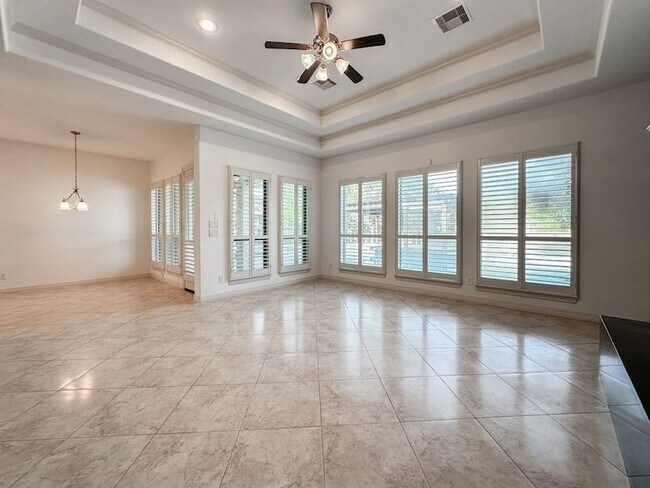 Building Photo - 14 Spincaster Drive