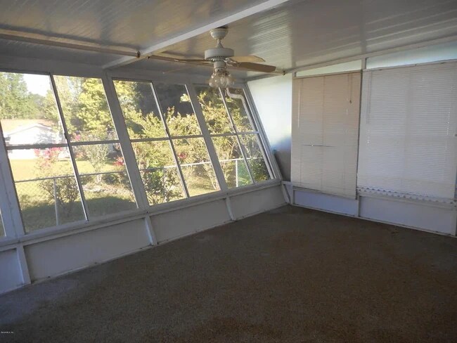 Building Photo - 10962 SW 84th Ave