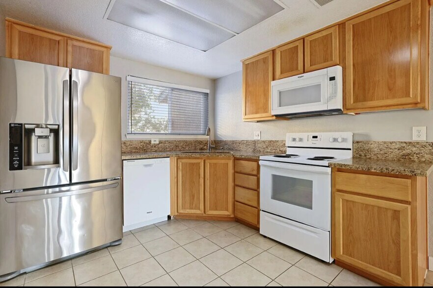 Primary Photo - 552 Pirinen Ln