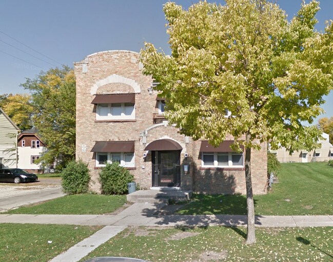 Primary Photo - 3112 W. Glendale Ave - 1 Bedroom Lower