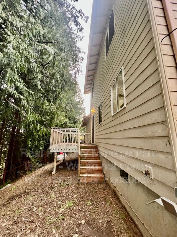 Building Photo - 450 W Alder Dr