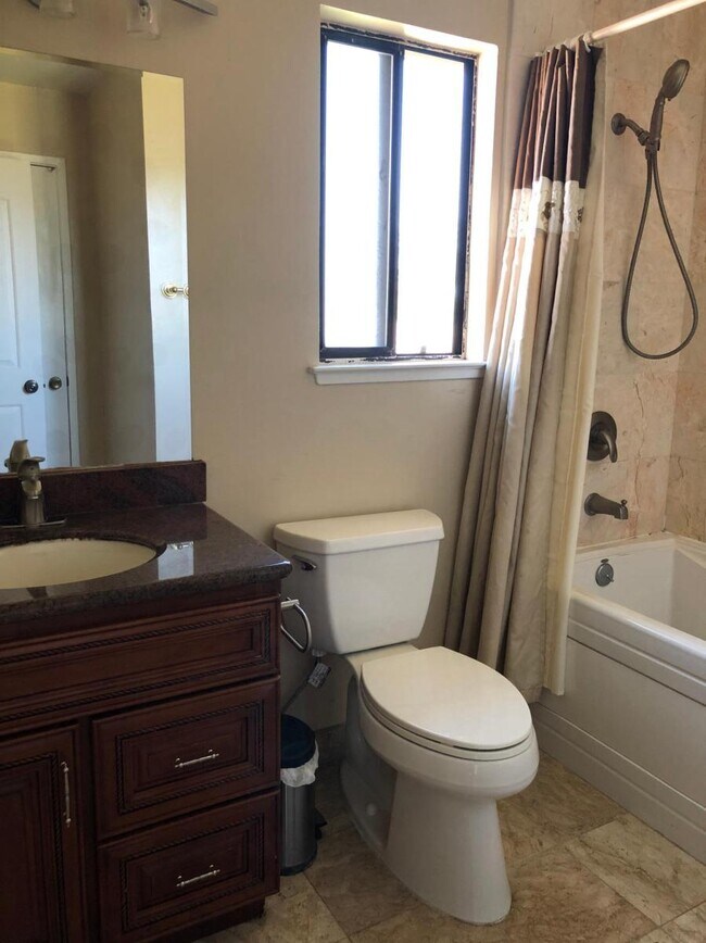 Building Photo - 12263 Atrium Cir