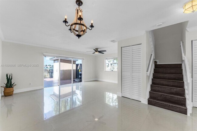 Building Photo - 17542 SW 139th Ct