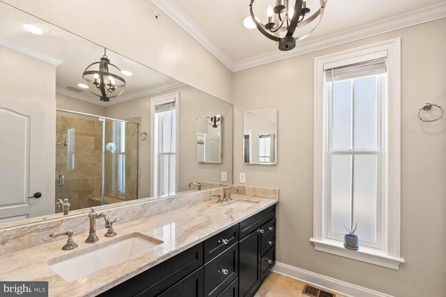 Building Photo - 1224 R St NW