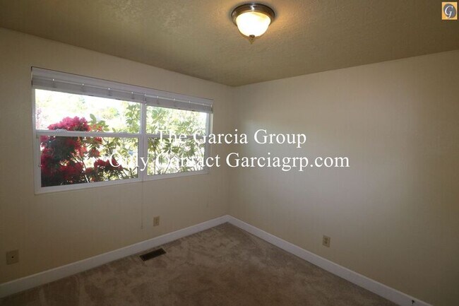 Building Photo - 20540 NW Highland Ct
