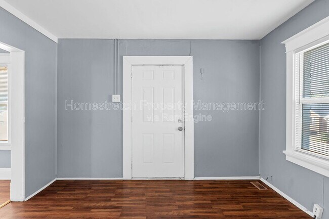 Building Photo - 44 Blakemore Pl