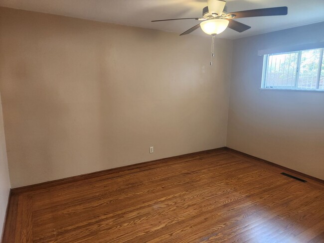 Building Photo - Charming 3 Bedroom 2 Bath Home! One Car Ga...