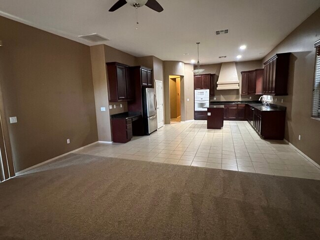 Building Photo - 14393 W Poinsettia Dr