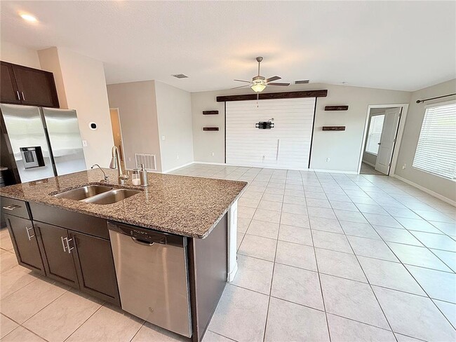 Building Photo - 15610 Charr Island St