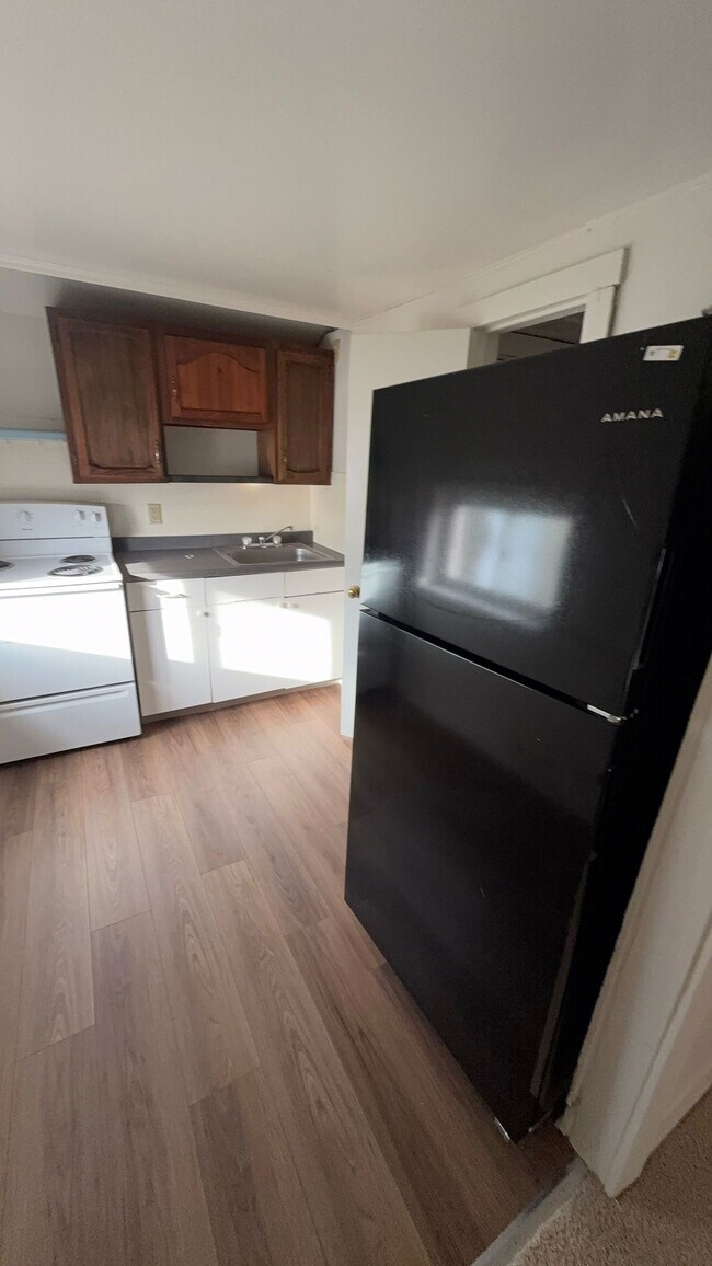 Building Photo - 20 Sawmill Rd