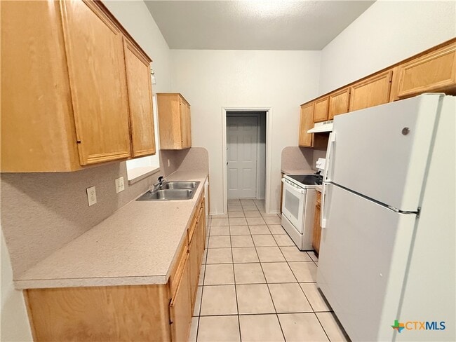 Building Photo - 3708 Gus Dr
