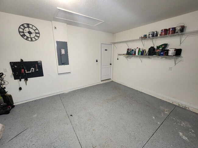 Building Photo - Coastal Woods Lakefront Home