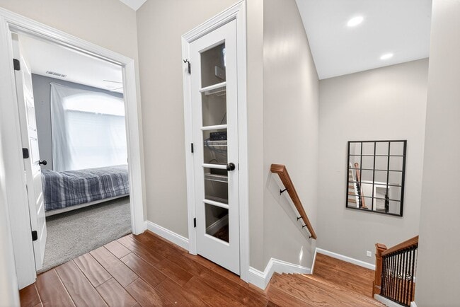 Building Photo - 9027 Cimarron Ct