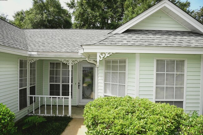 Building Photo - 155 Meadowbrook Ct