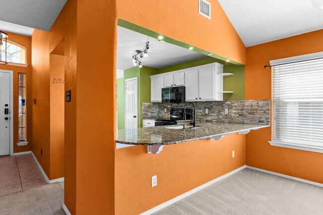 Building Photo - 6303 Blayney Dr
