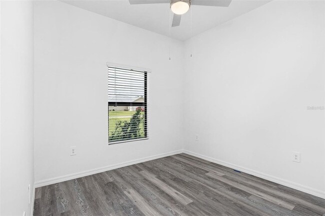 Building Photo - 4424 24th St SW