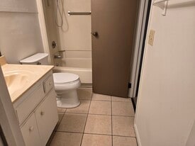 Building Photo - 4111 Tree Ridge Ln NE