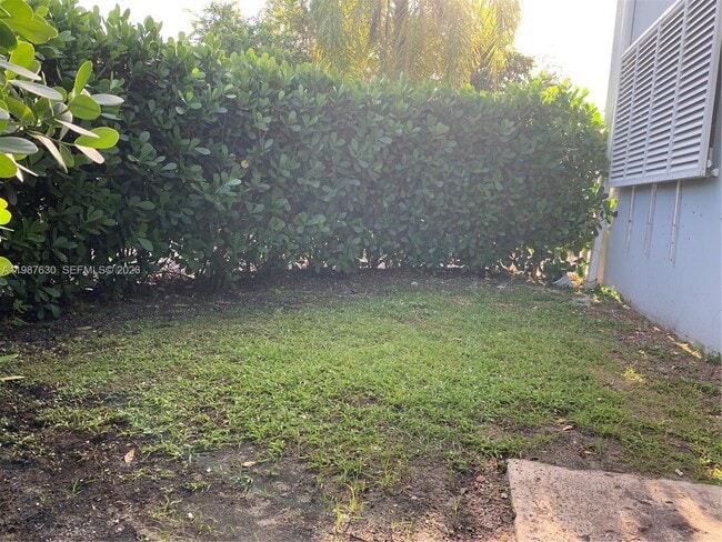 Building Photo - 1200 Mariposa Ave