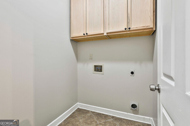 Building Photo - 45 Wildflower Cir