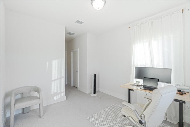 Building Photo - 312 Palatino Bend