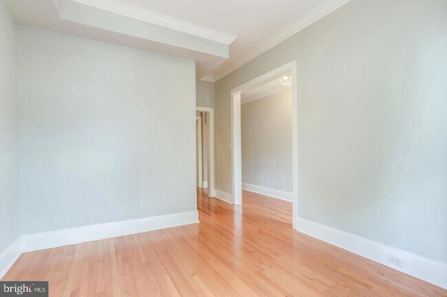 Building Photo - 1417 G St NE