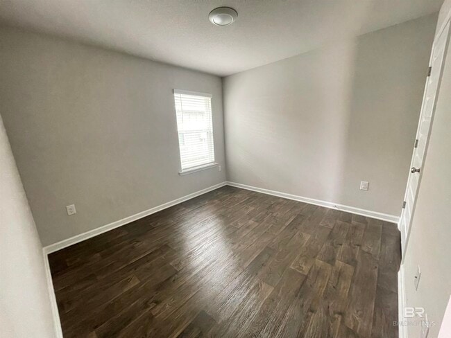 Building Photo - 23135 Shadowridge Dr