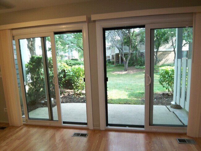 Building Photo - 1546 Williamsburg Dr