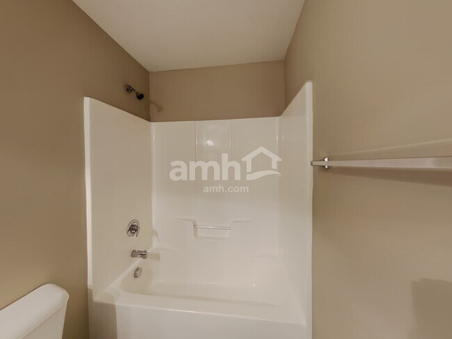 Building Photo - 1300 Cathedral Rock Ct