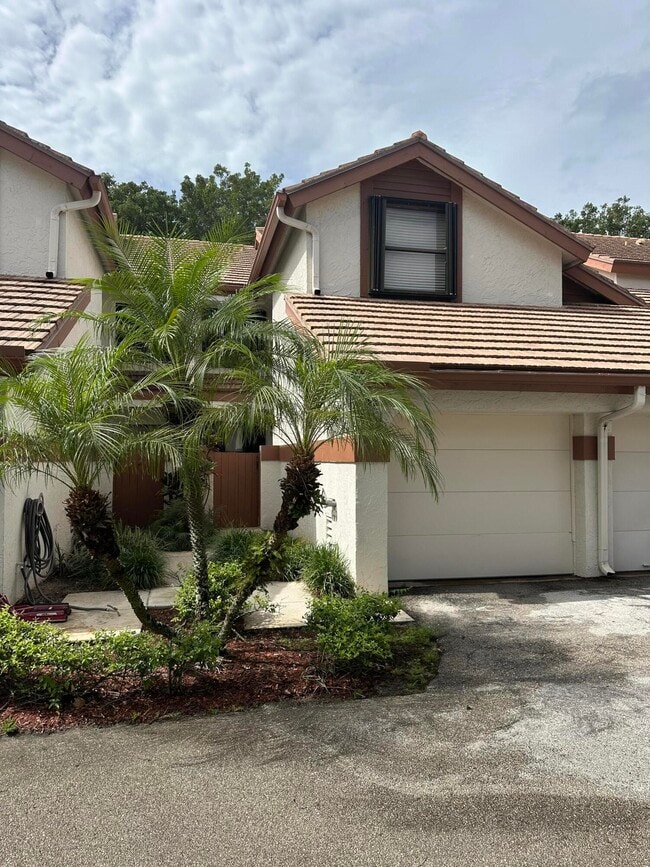 Primary Photo - 12725 Shoreline Dr