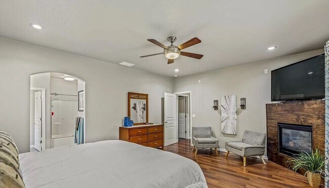 Building Photo - Beautiful 3 bed 2 bath in Meridian Tumble Creed Subdivision just off Linder and Ustick Rd.