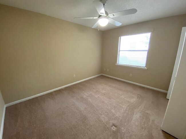 Building Photo - 7646 Hilsdale Harbor Ct